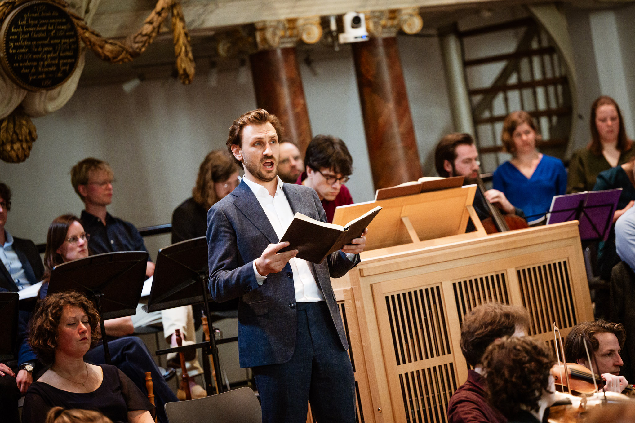 Bas Cornelissen singing Bach's Matthew Passion